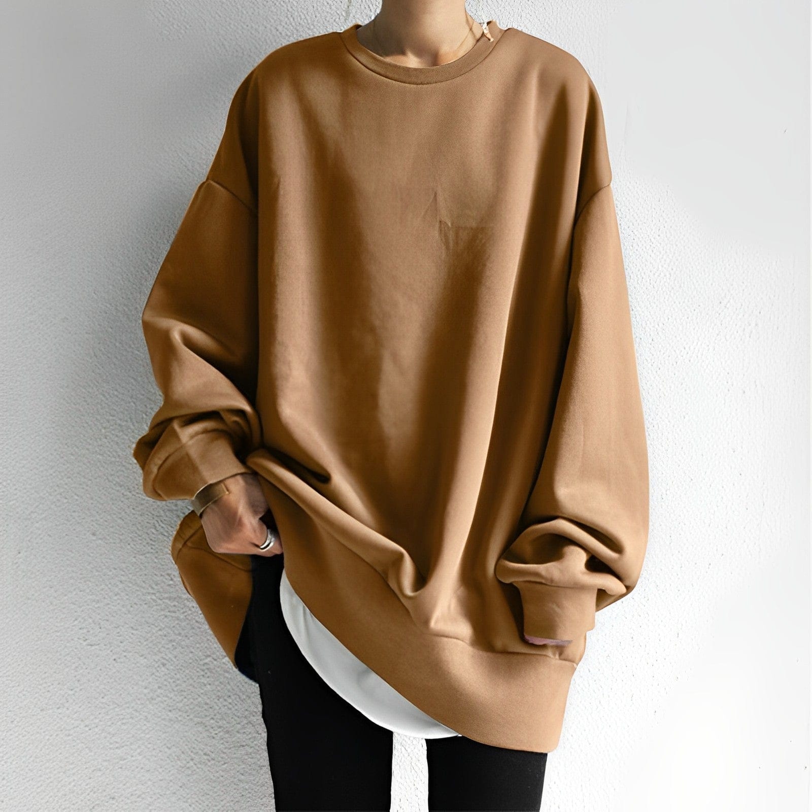 Women's - Cosy Oversized Sweater - Soft Knit Fabric - Perfect for Layering