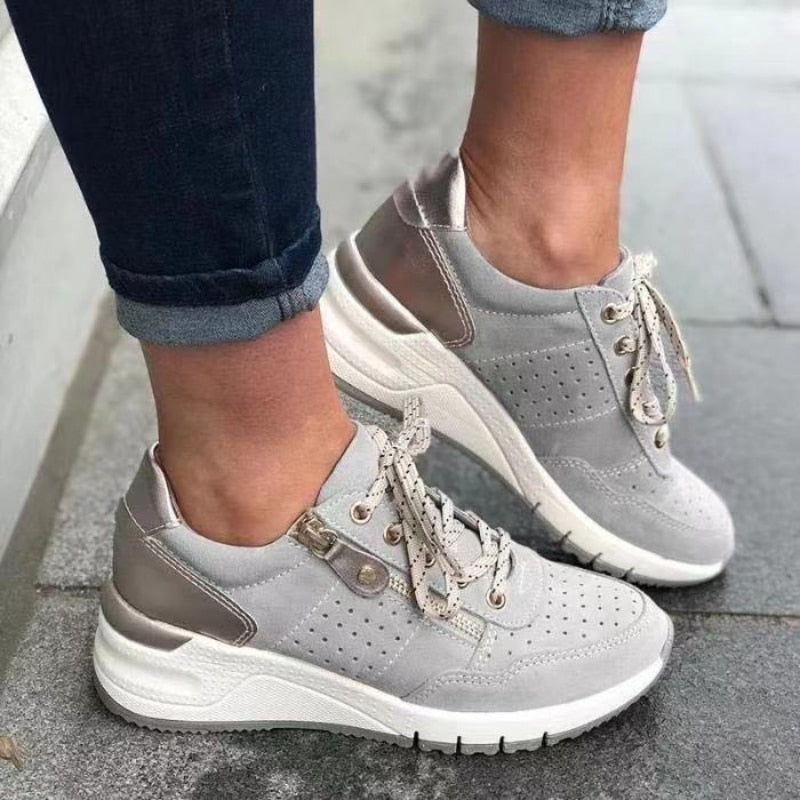 Evi | Smooth women's trainer with chunky heel