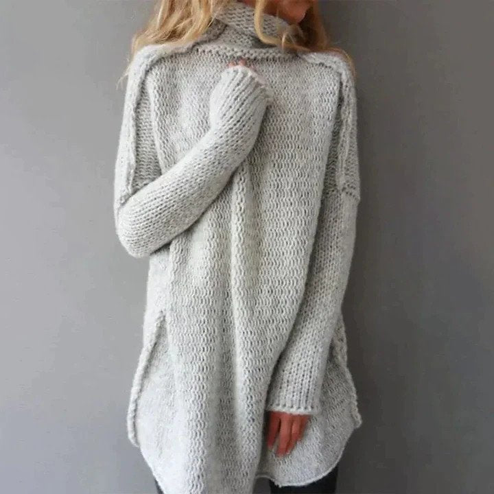 Jumper with luxury collar