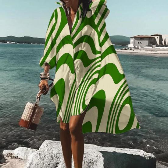 Unique print knee-length dress