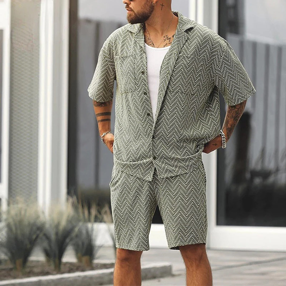 Stylish summer two-piece suit with button-down shirt and shorts for men | Teije
