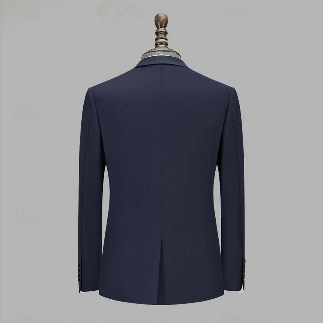 Elegant and modern wool blazer for men with timeless class and sophisticated style | Jari