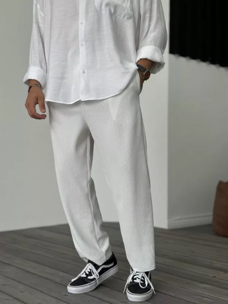 Luxury Comfort Trousers for Men with Waisted Fit and Snug Design | Guus