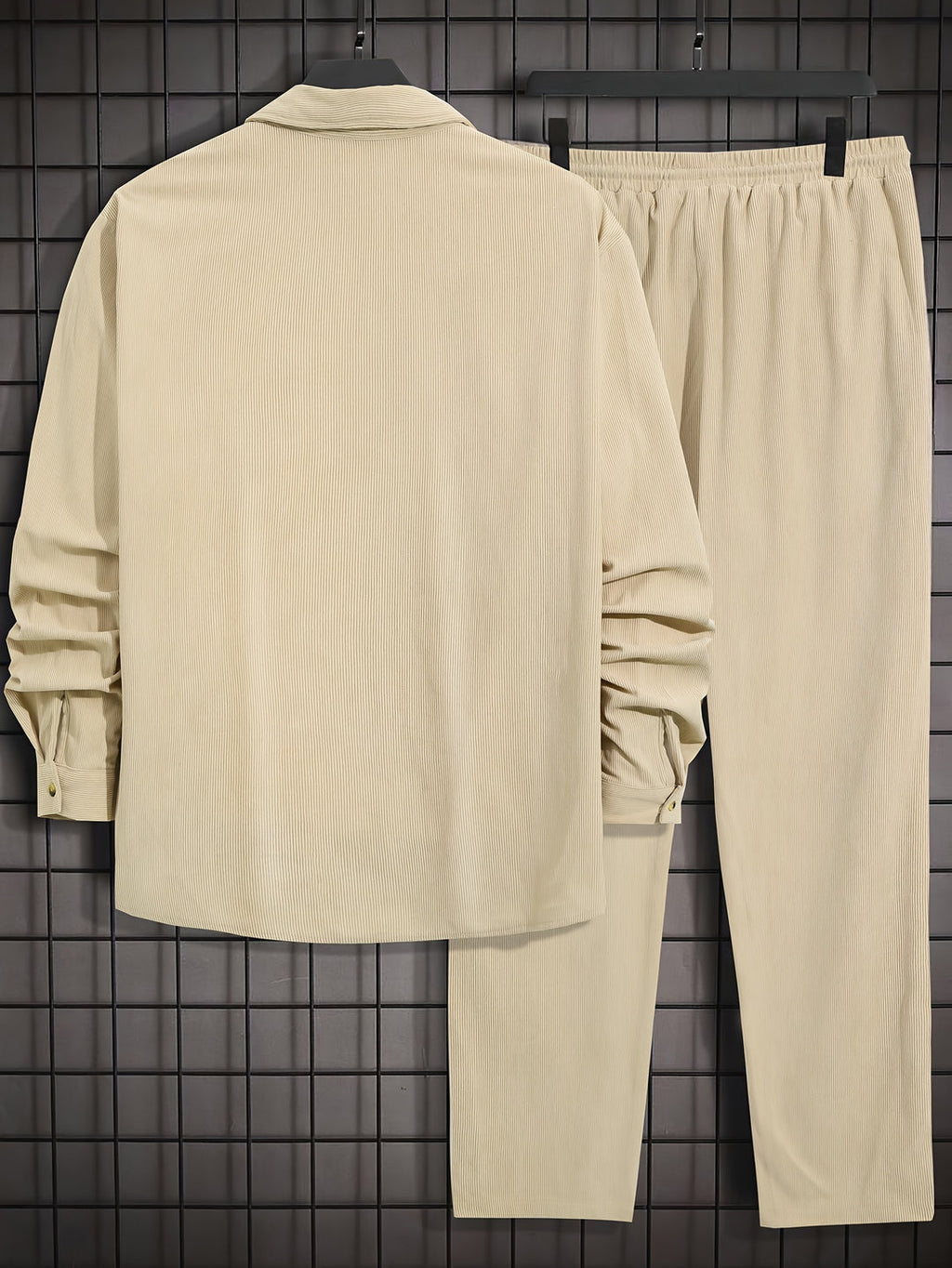 Shirt with button closure and drawstring trousers | Stylish and versatile | Men's set