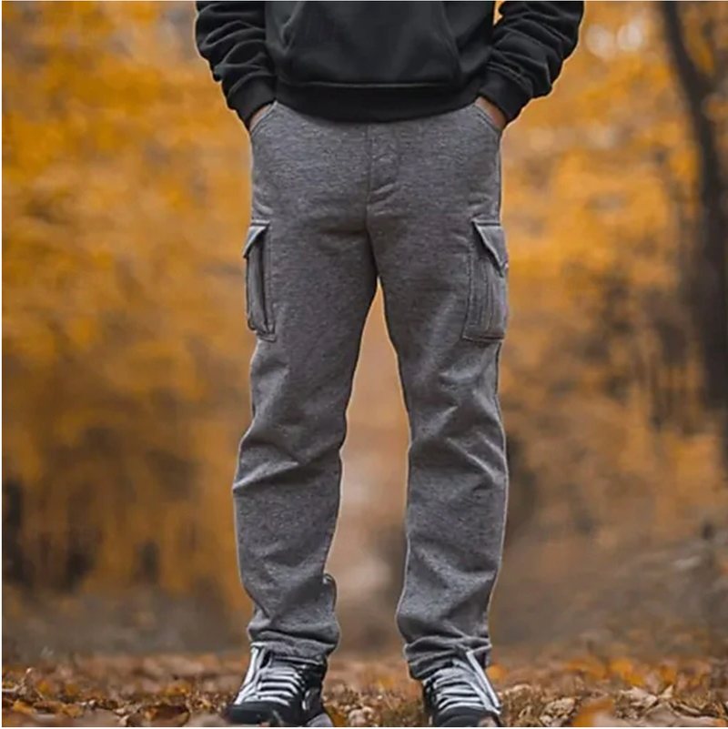 Luxuriously soft fleece jogging trousers for cosy evenings and outdoor adventures | Mika