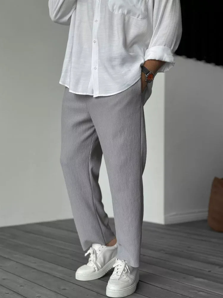 Luxury Comfort Trousers for Men with Waisted Fit and Snug Design | Guus