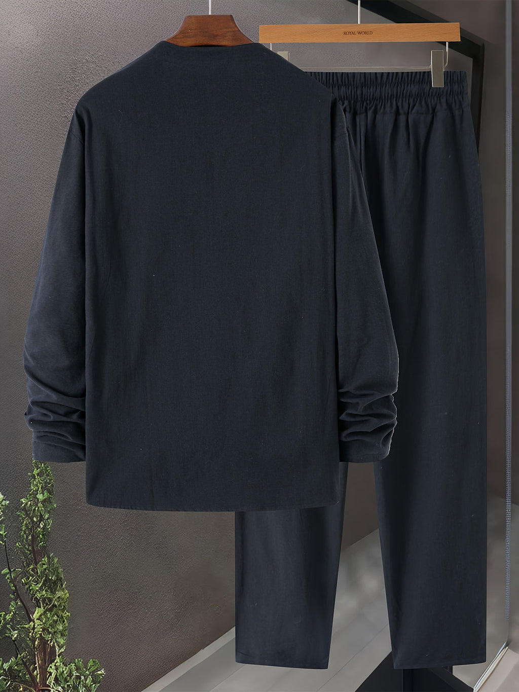 Men's Two-piece Set | V-Neck & Loose Fit | Breathable Cotton | Spring & Autumn