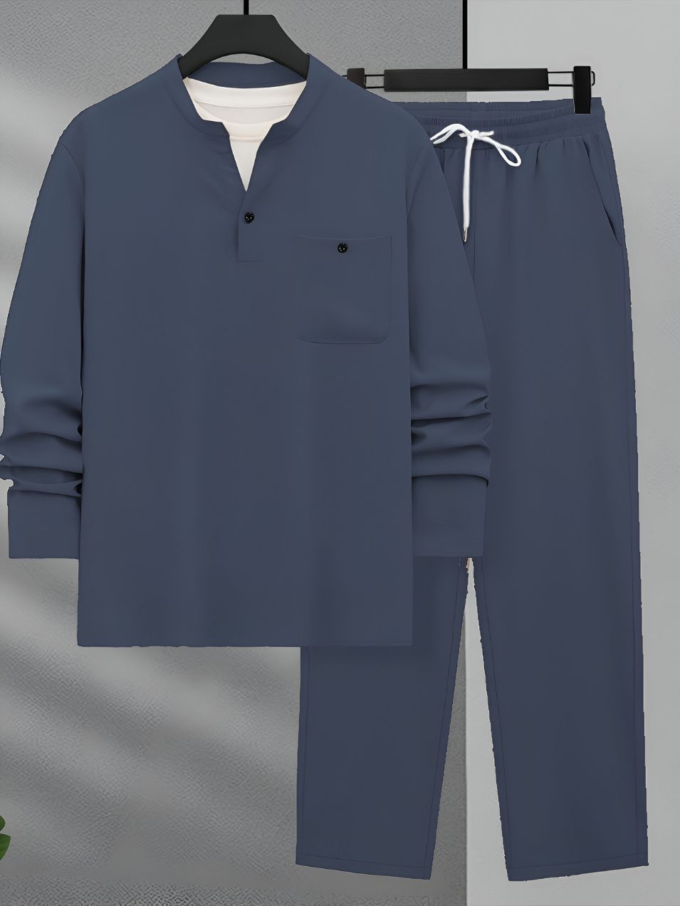 Men's Tracksuit | Stylish & Comfortable | Modern Collar & Soft Fabric