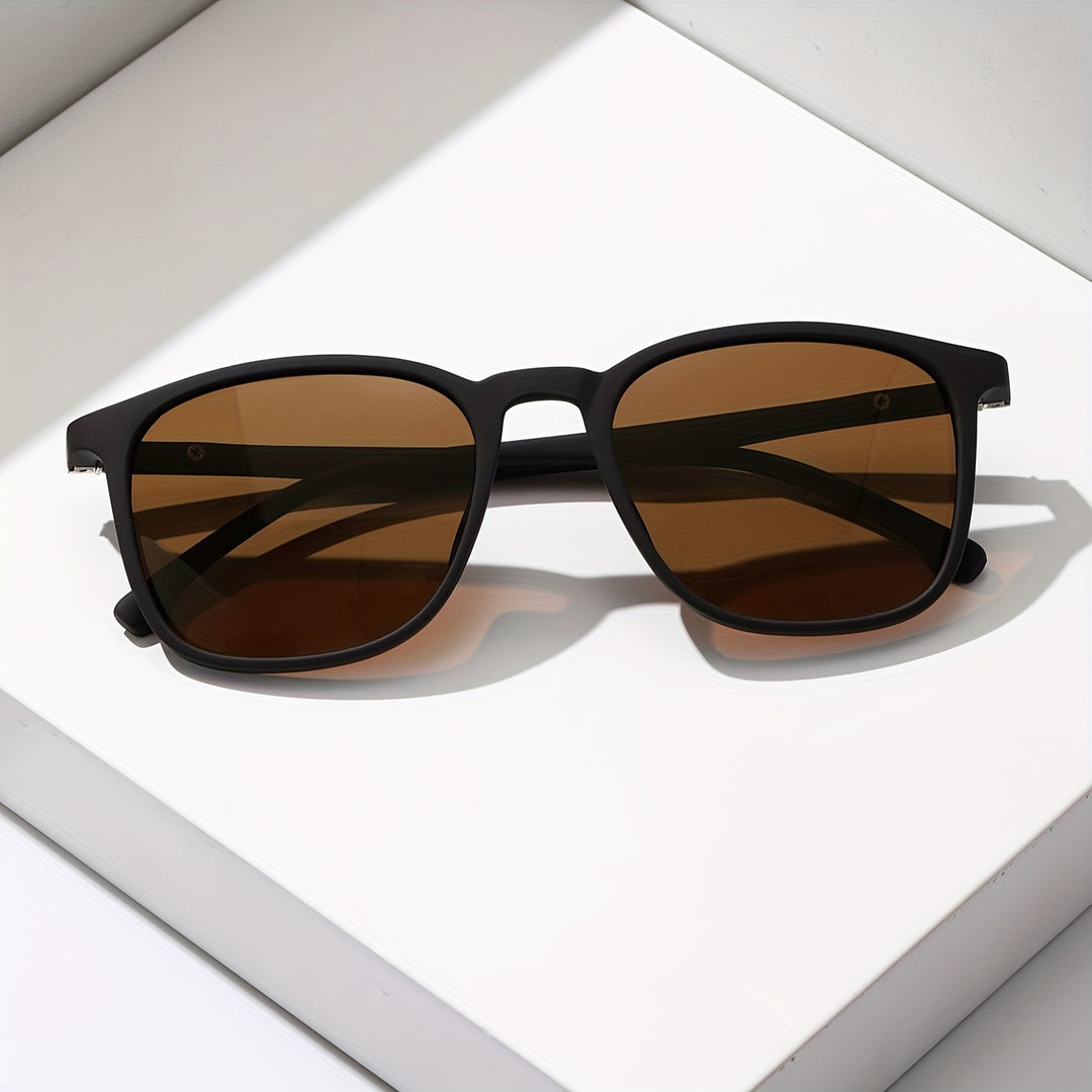 Classic polarised sunglasses for men with sophisticated design and UV protection | Oscar