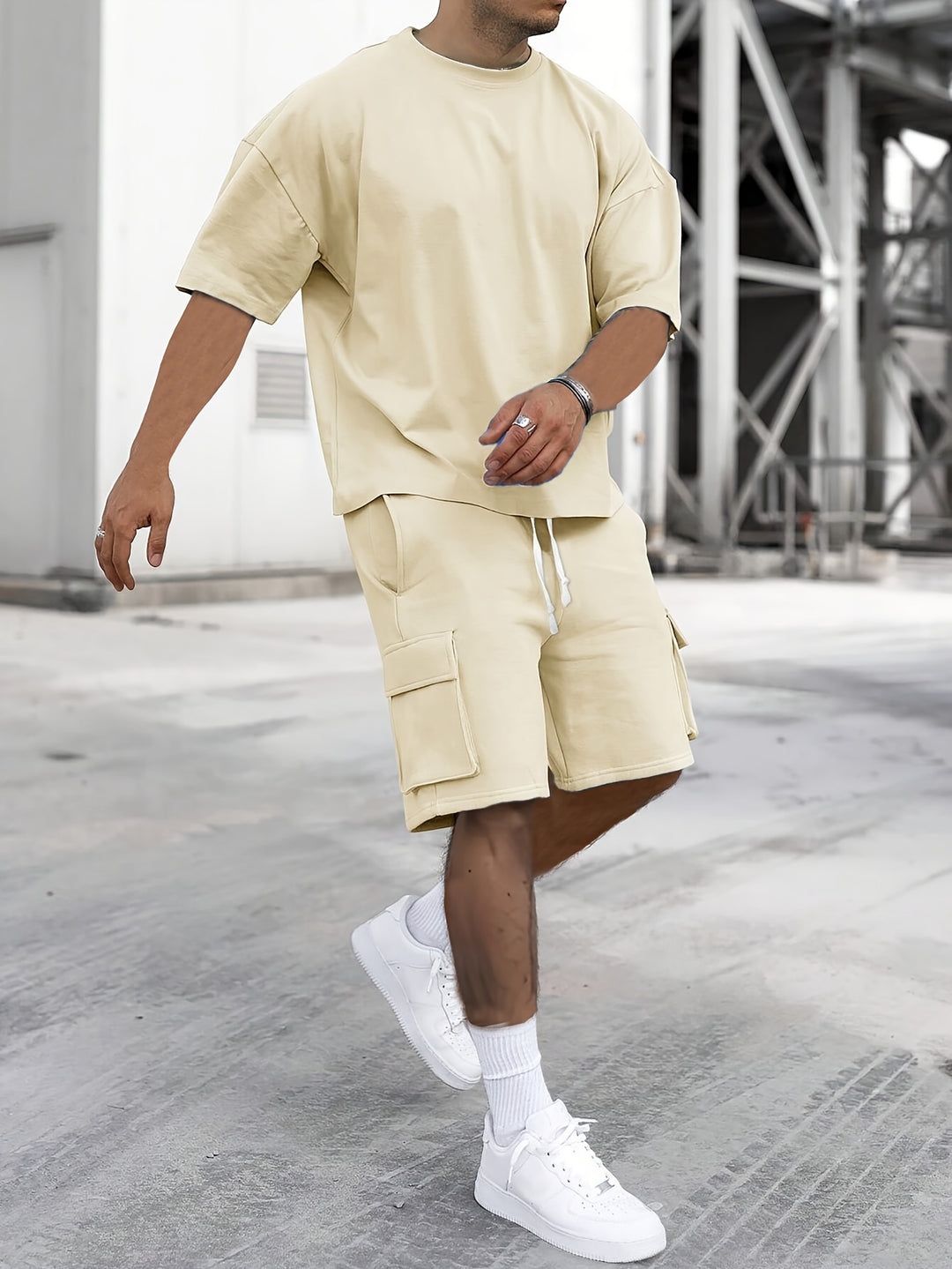 Men's set | Trendy & Versatile | Comfortable T-shirt & Cargo Shorts | With Pockets