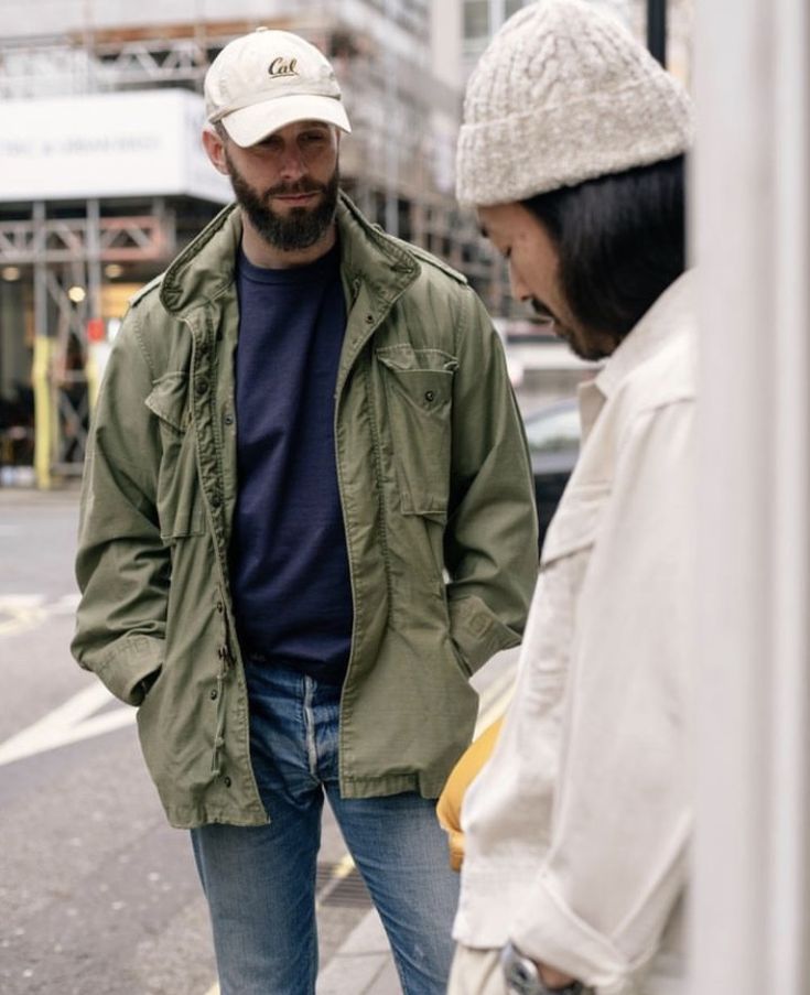 Durable and versatile Cargo Jacket with hidden hood and handy pockets for men | Xavi