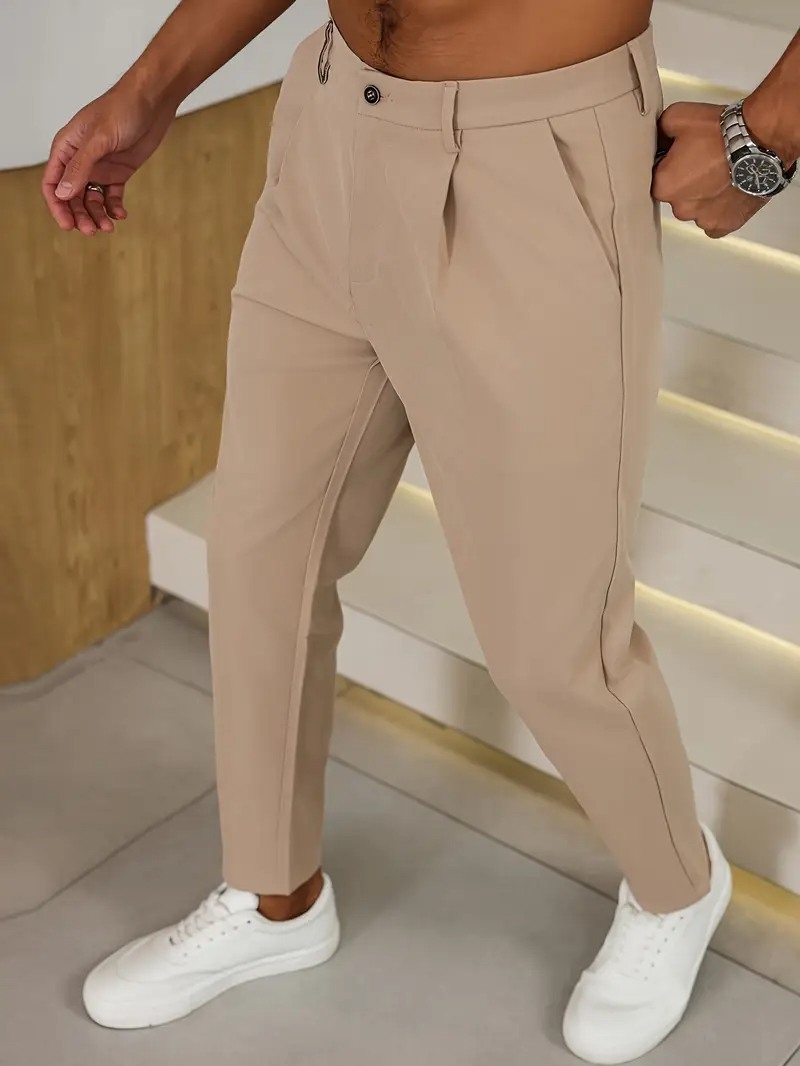 Elegant business men's trousers with comfortable fit and effortless sophistication | Thomas