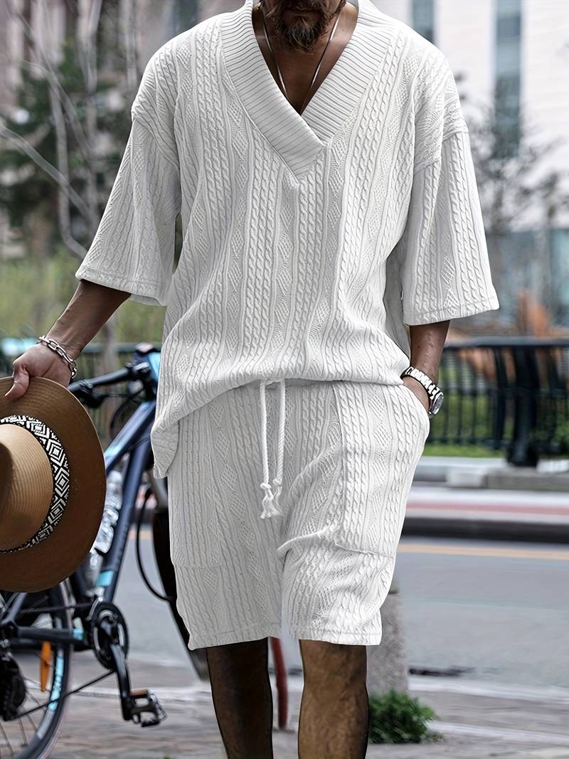 Soft knit V-neck shirt and comfortable shorts set for men with timeless stlye | Michiel