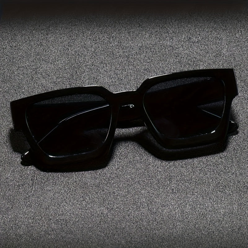 Men's Retro Glasses | Classic Square Frame | Lightweight & Stylish