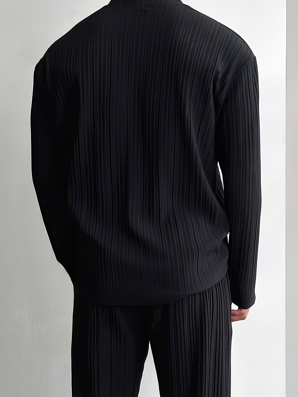 Men's Beach Set | Elegant & Casual | V-Neck & Buttons | Two-piece Outfit