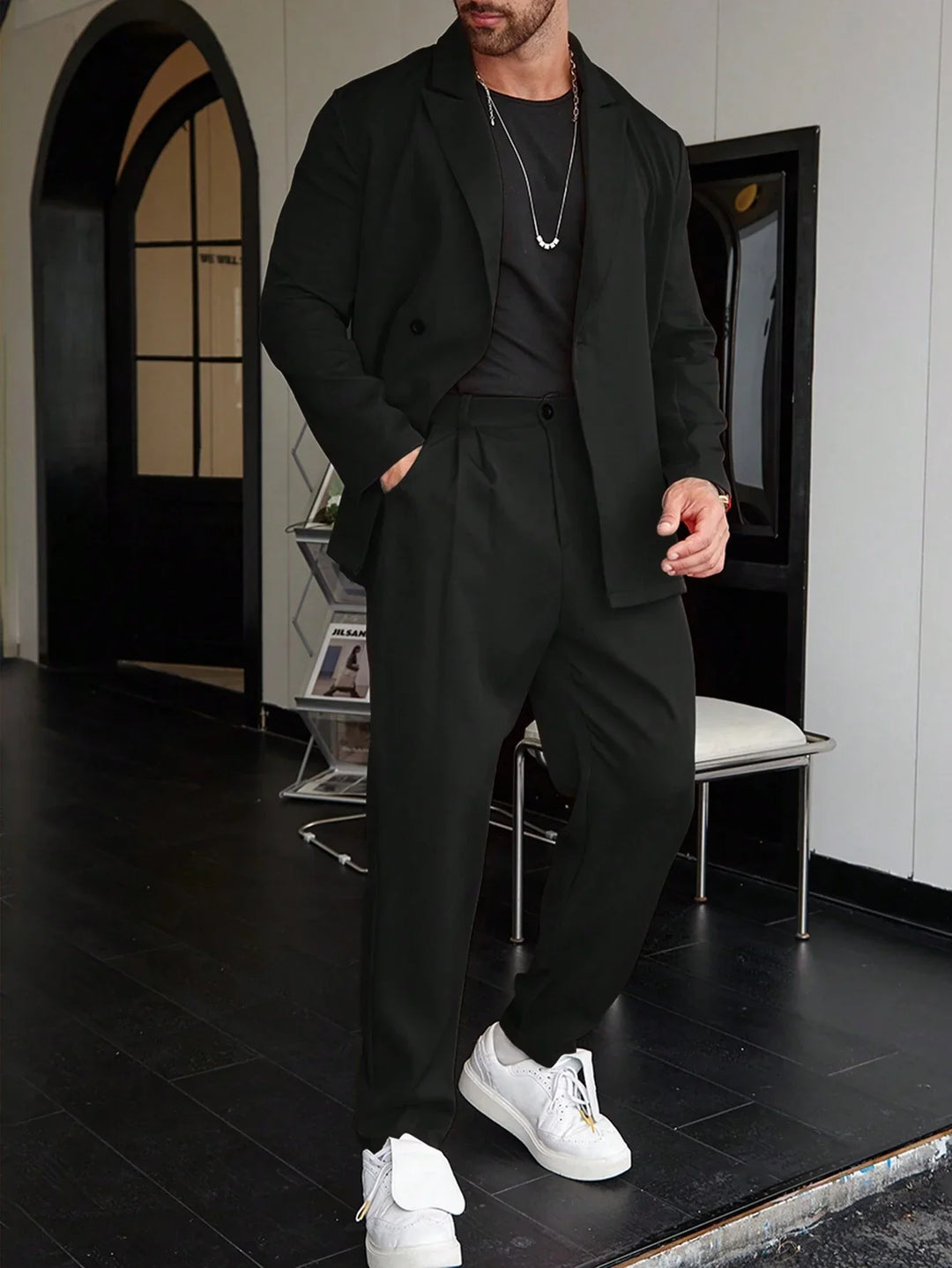 Men's Suit | Slim Fit 2-Piece | Single Breasted & Peak Lapel | Tailored Blazer & Trousers