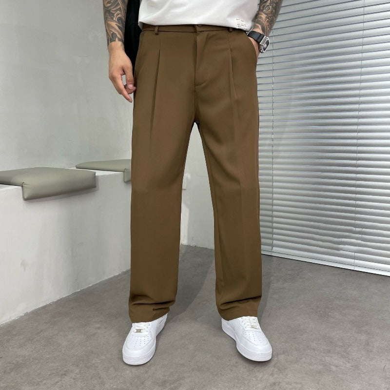 Casual and elegant men's trousers with modern appeal and timeless charm | Mick