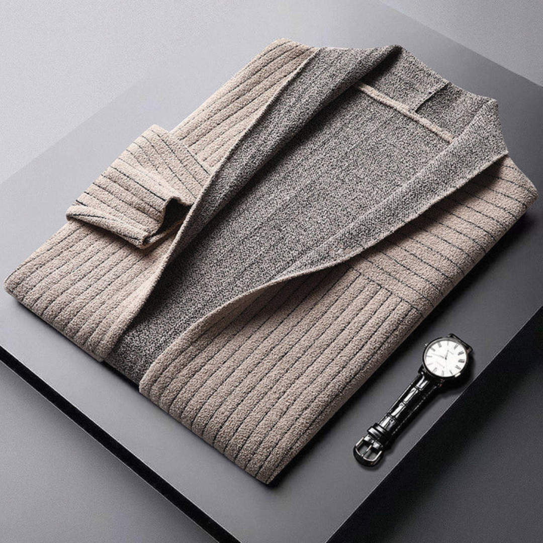 Elegant and stylish knitted cardigan for superior warmth and sophisticated charm | Kees