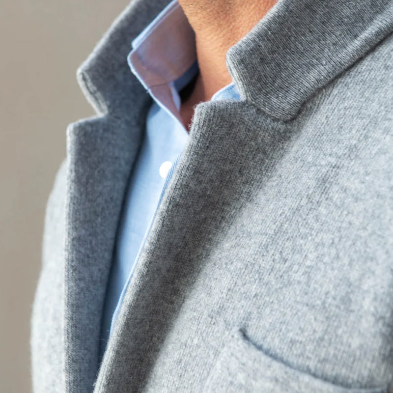 Chic knitted jacket for men with elegant design and refined details | Tycho