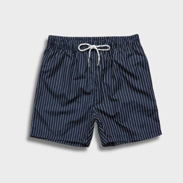 Stylish and breezy summer beach set for relaxed elegance and comfort | Jari