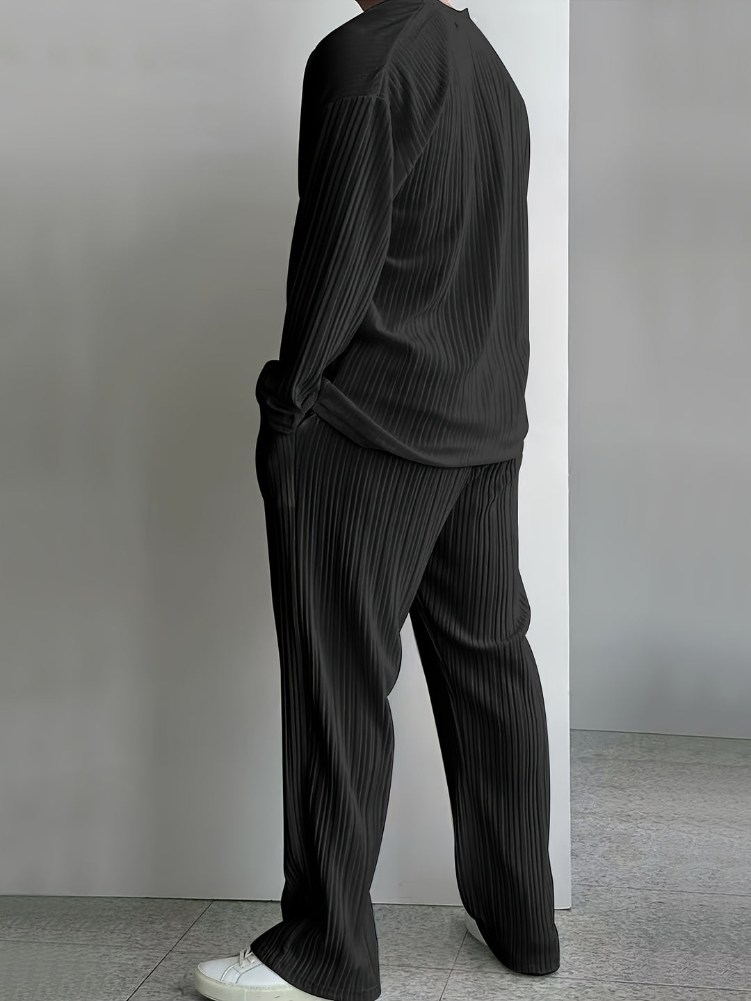 Men's Beach Set | Elegant & Casual | V-Neck & Buttons | Two-piece Outfit