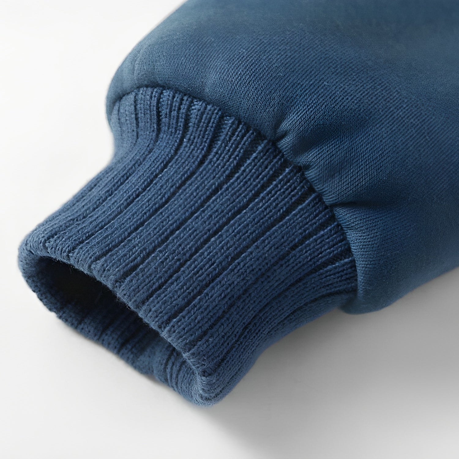 Cosy and fluffy men's zipped jacket with hood for ultimate warmth and comfort | Moos
