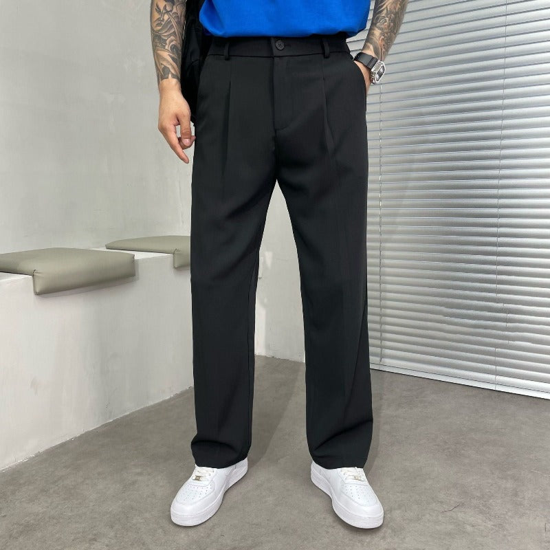 Casual and elegant men's trousers with modern appeal and timeless charm | Mick