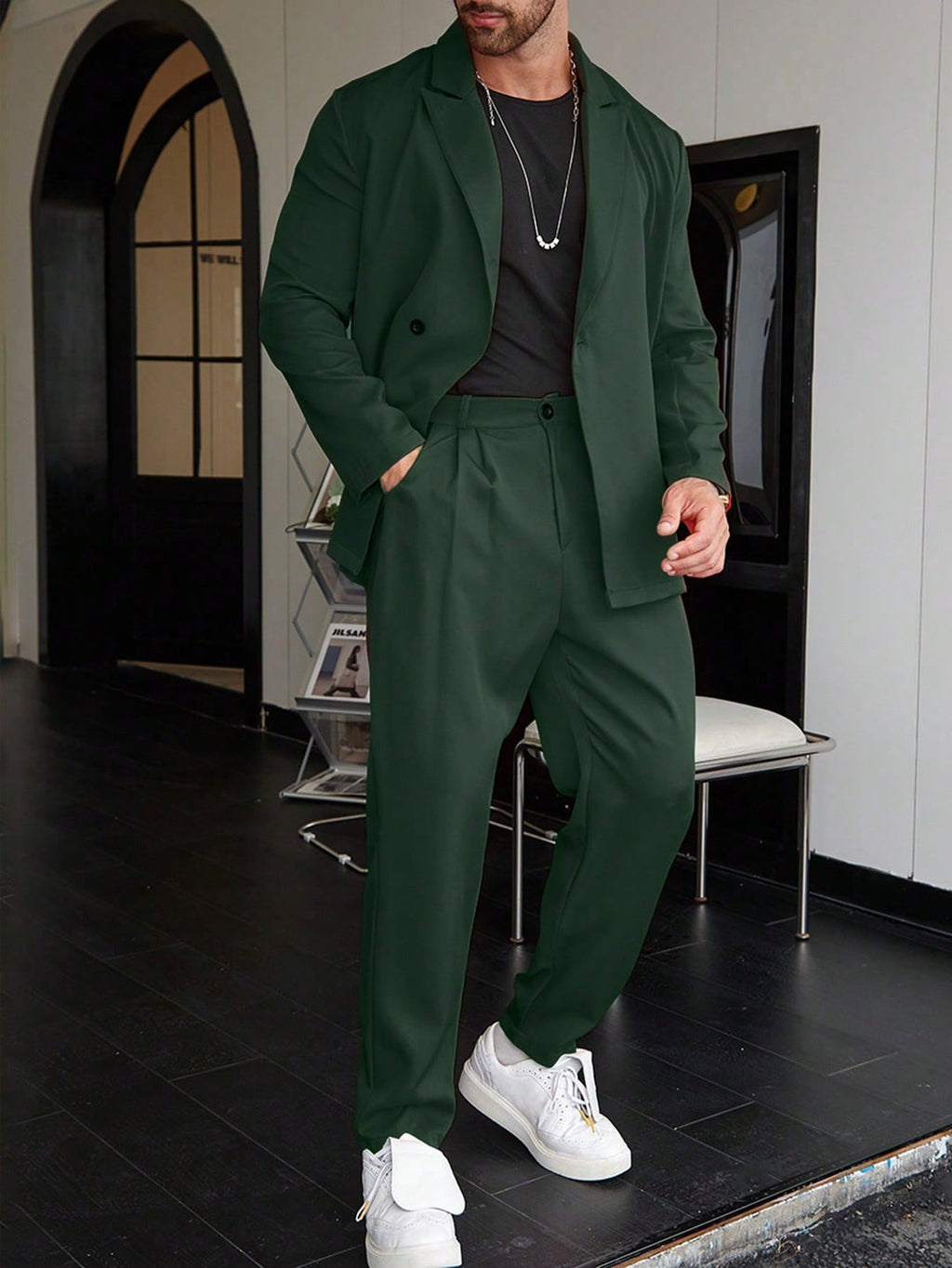 Men's Suit | Slim Fit 2-Piece | Single Breasted & Peak Lapel | Tailored Blazer & Trousers