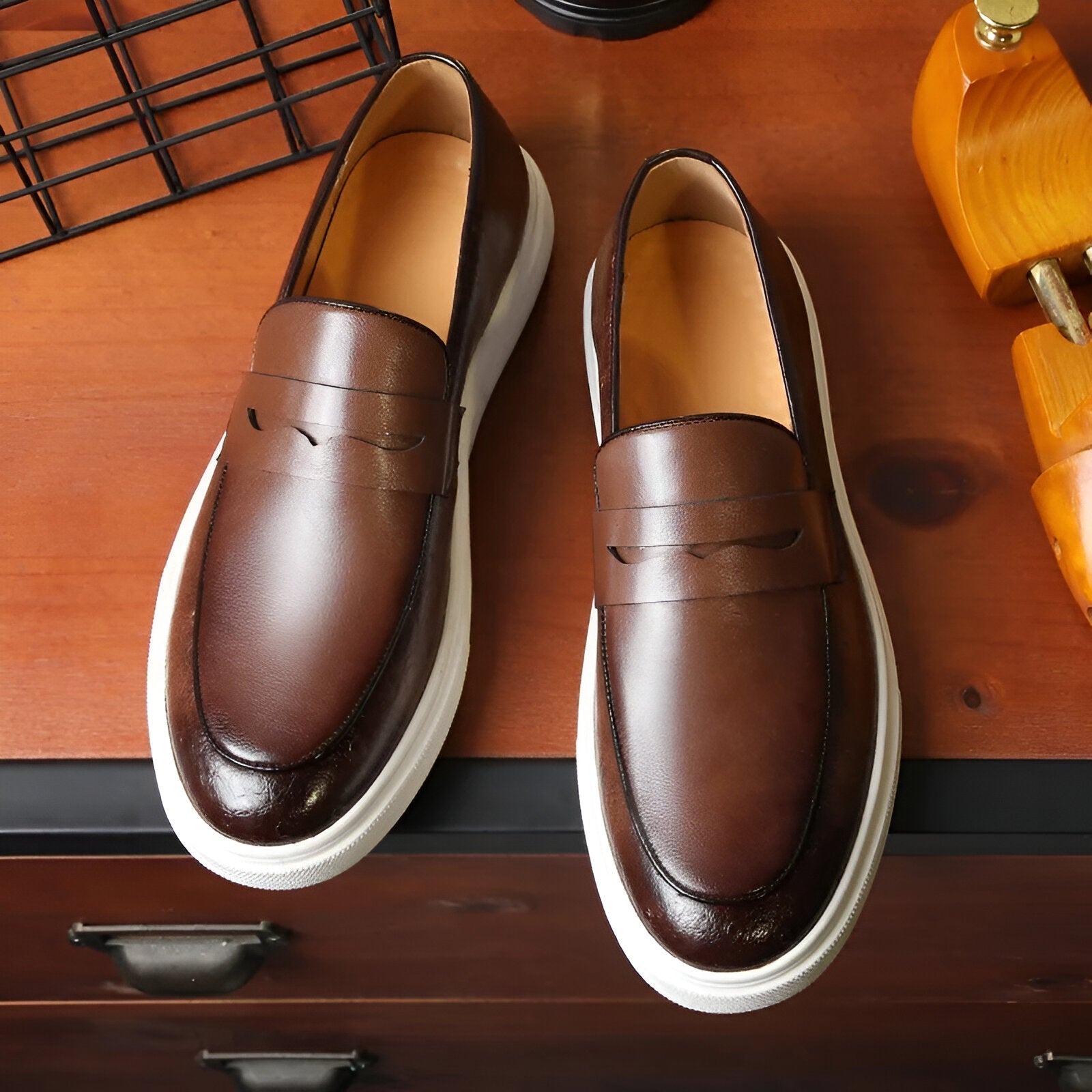 Men's shoes | Leather Slippers | Comfortable Thick Sole | Casual & Tailored
