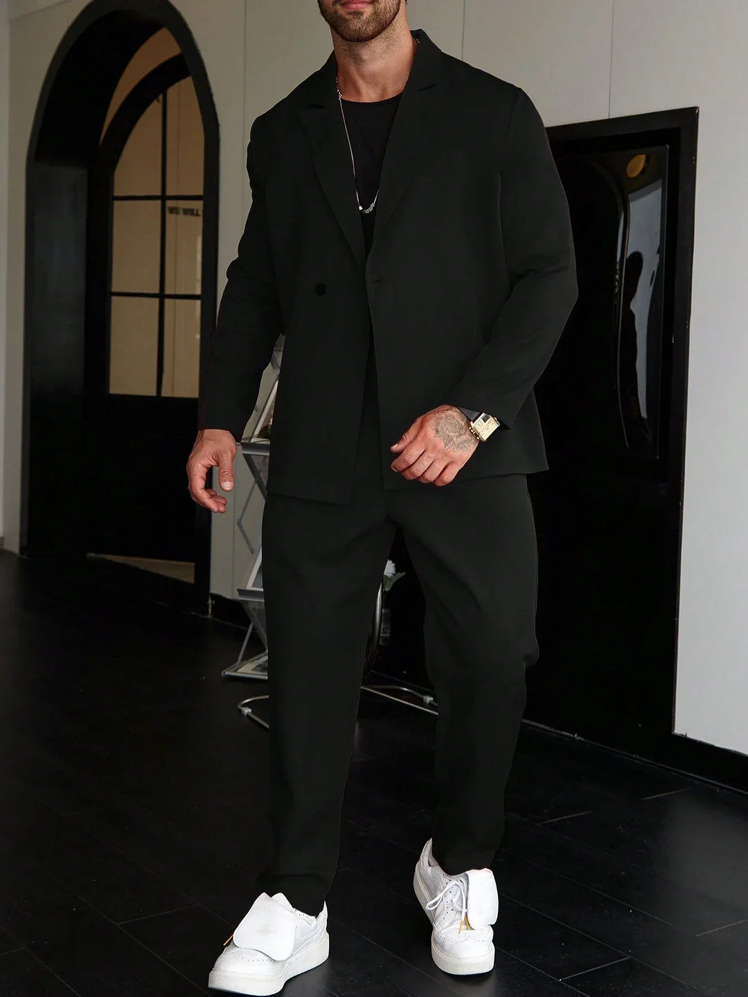 Men's Suit | Slim Fit 2-Piece | Single Breasted & Peak Lapel | Tailored Blazer & Trousers