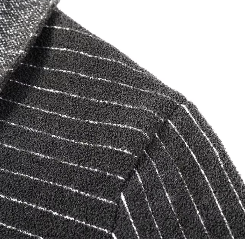 Elegant and stylish knitted cardigan for superior warmth and sophisticated charm | Kees
