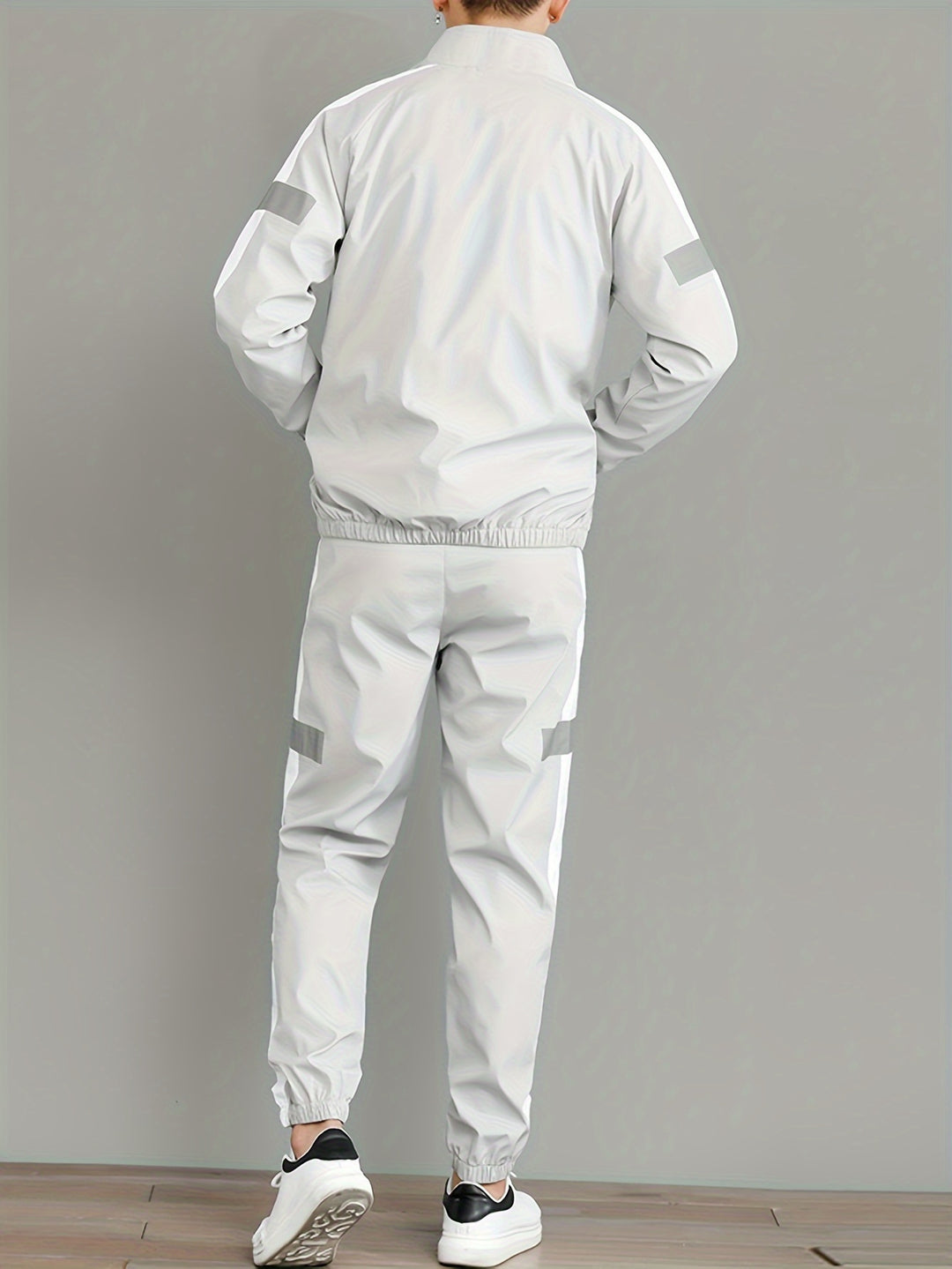 Men's Sports Set | Reflective Zip-Up Jacket & Sweatpants | Breathable & Comfortable