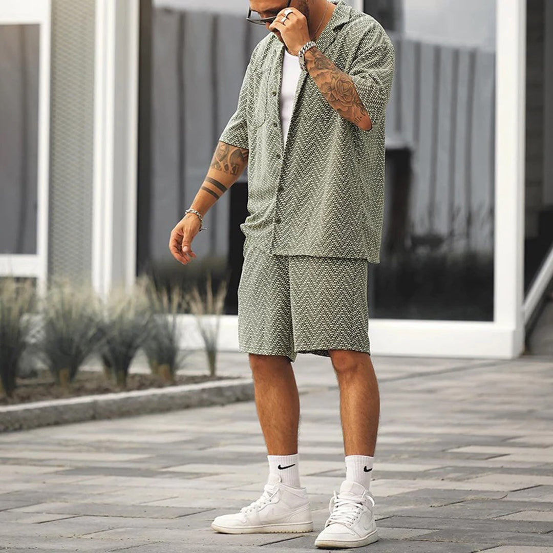 Stylish summer two-piece suit with button-down shirt and shorts for men | Teije