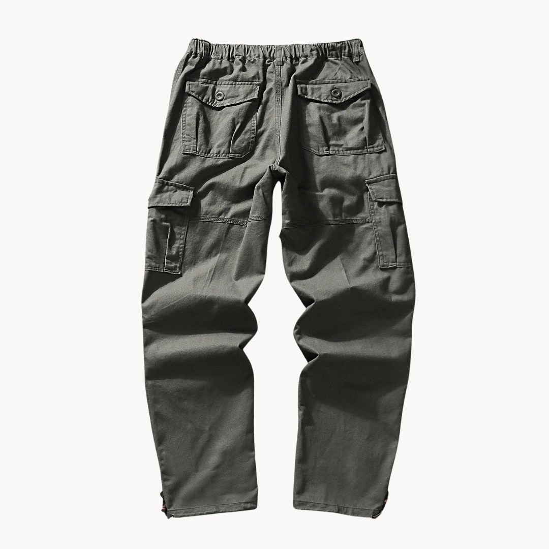 Comfortable and stylish cargo trousers for versatile use and ultimate comfort | Roan