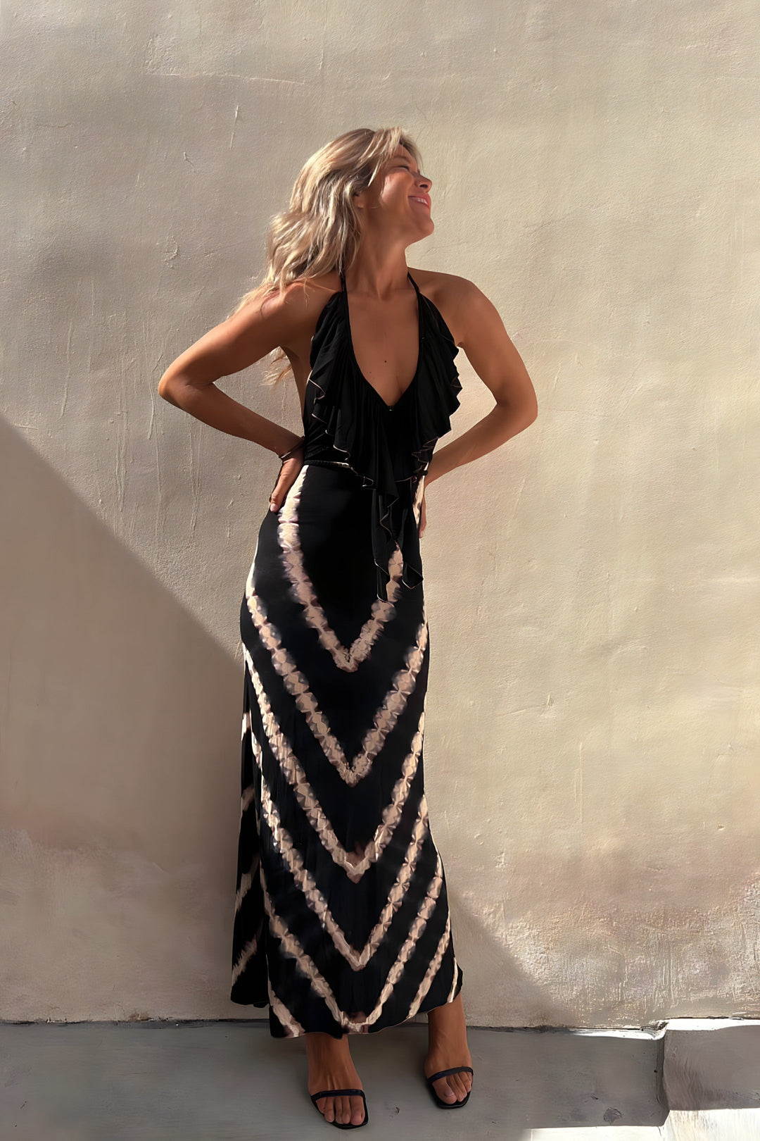 High-quality sleeveless maxi dress with V-neckline