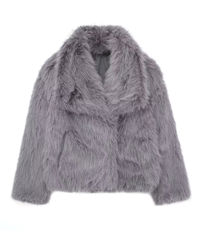 Women's faux fur jacket for glamorous appearances