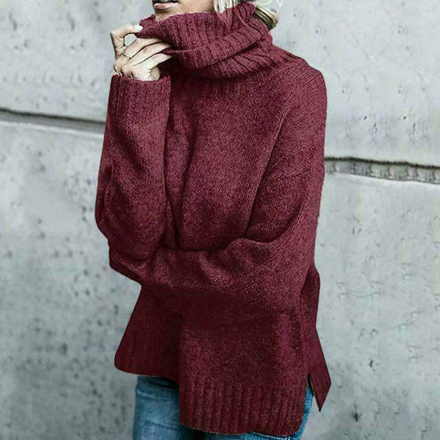 Women's - Oversized Turtleneck Sweater - Cosy Knit for Casual Days