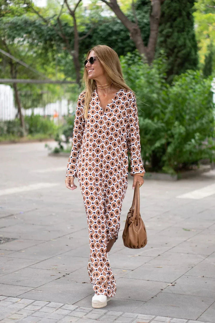 Fashionable dress with brown pattern