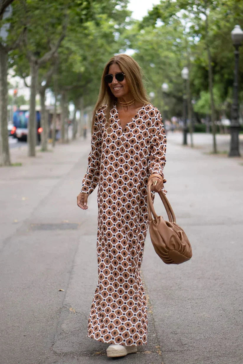 Fashionable dress with brown pattern