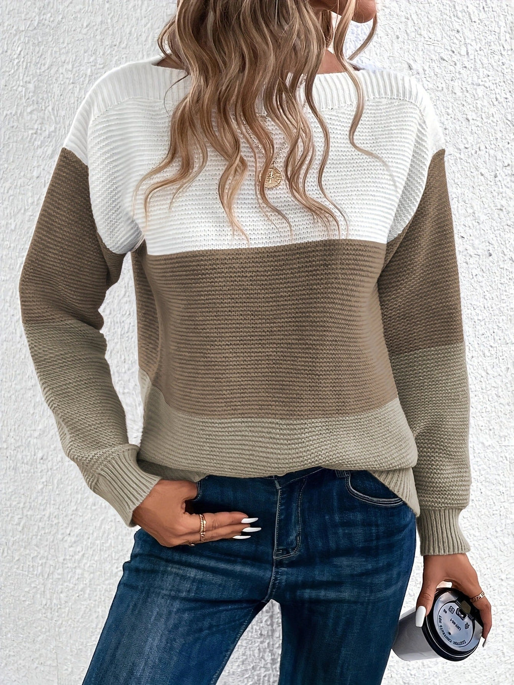 Women's - Cosy Knit Sweater - Soft Material - Casual Style - Perfect for Layering