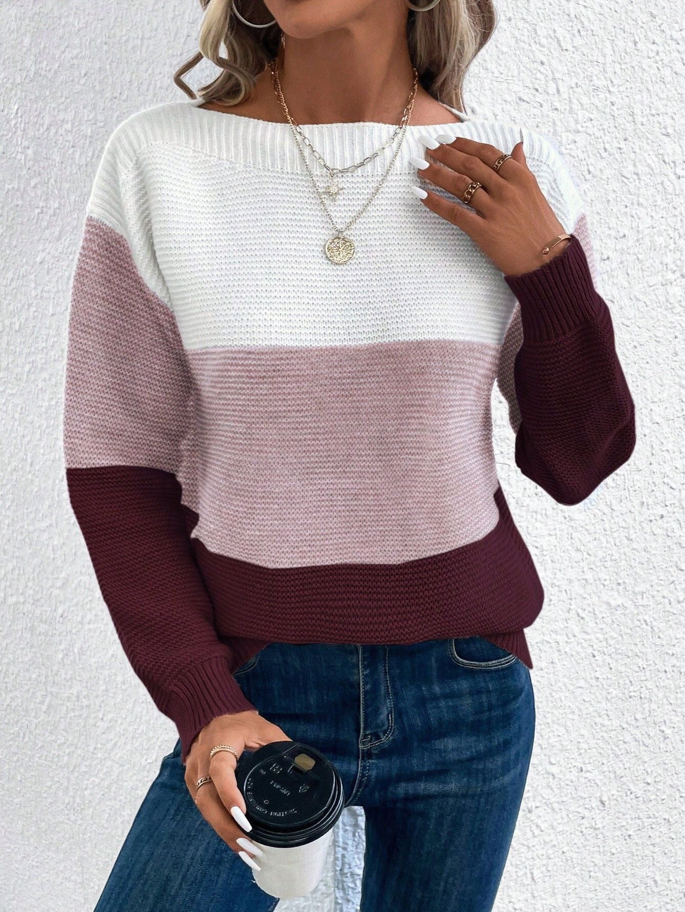 Women's - Cosy Knit Sweater - Soft Material - Casual Style - Perfect for Layering