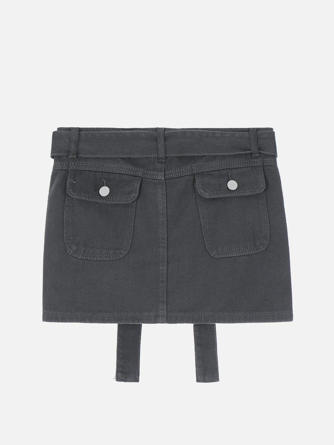 Versatile denim skirt with multiple pockets