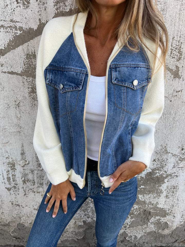 Women's - Jacket - Denim - Classic Fit Stylish Design - Versatile Layering for Every Wardrobe
