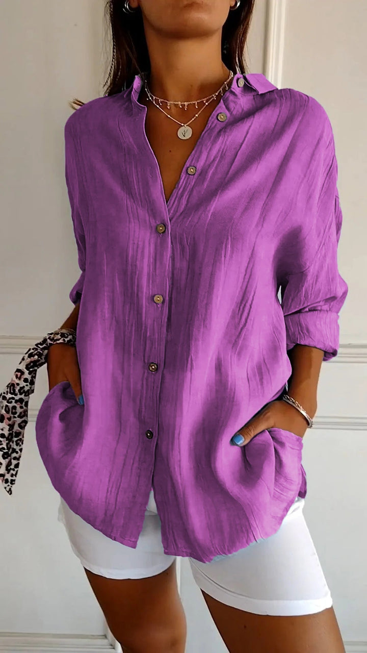 Elegant vintage long-sleeved shirt