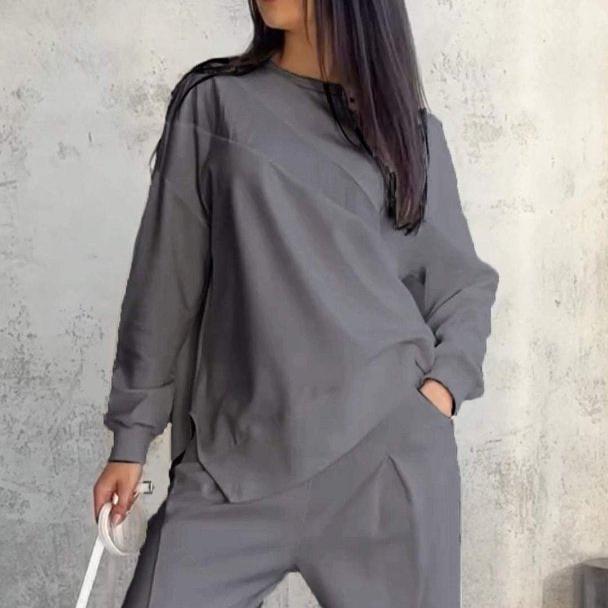 Women's - Comfortable Two-Piece Set - Round Neck & Stylish Design - Perfect for Everyday Wear