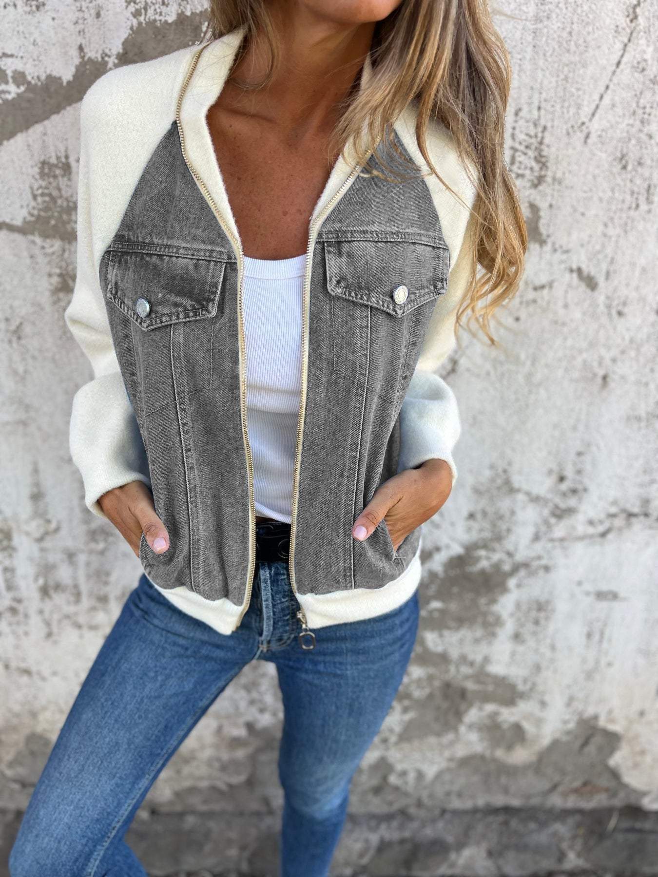 Women's - Jacket - Denim - Classic Fit Stylish Design - Versatile Layering for Every Wardrobe