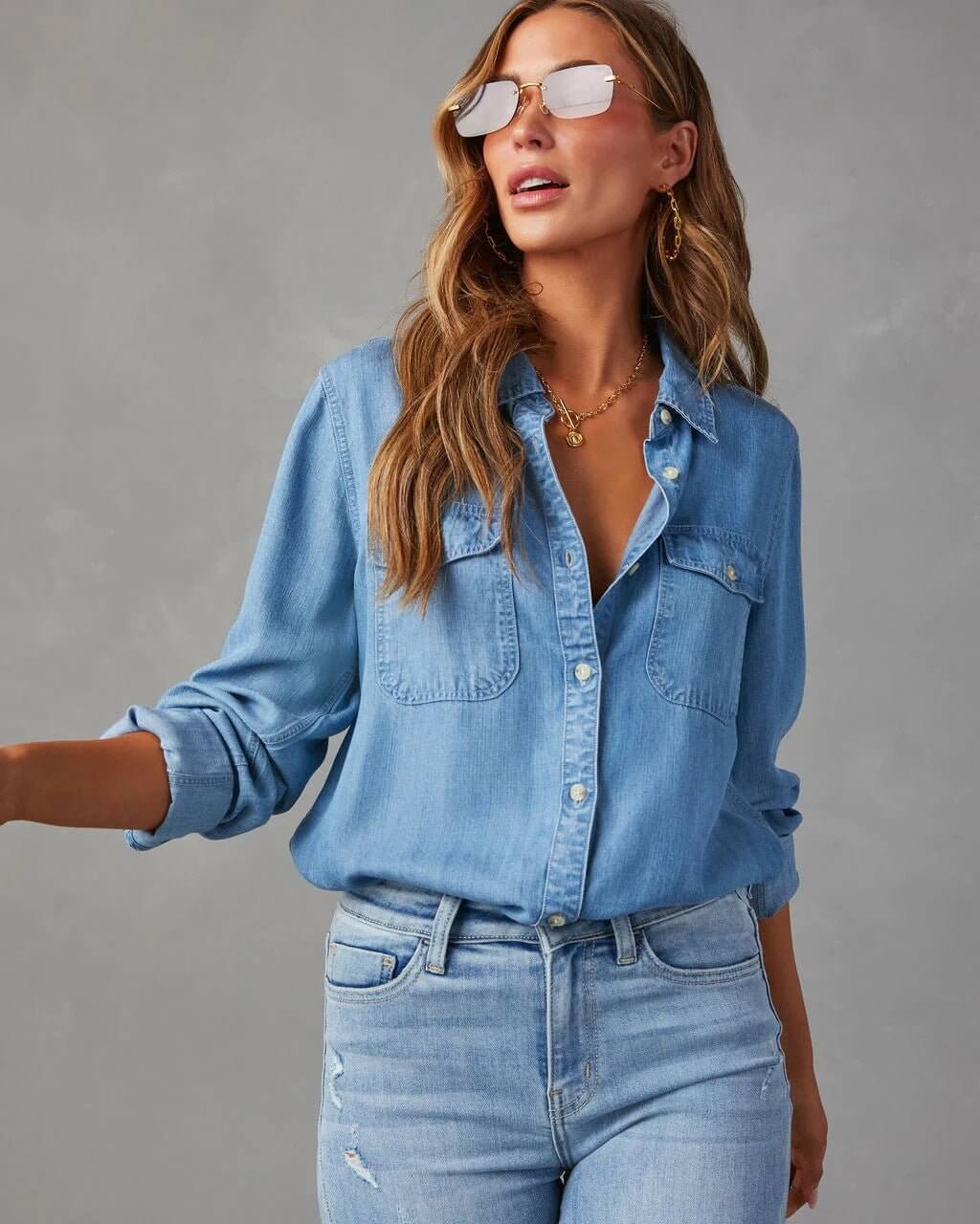 Women's - Relaxed Fit Denim Shirt - Casual Style & Comfort