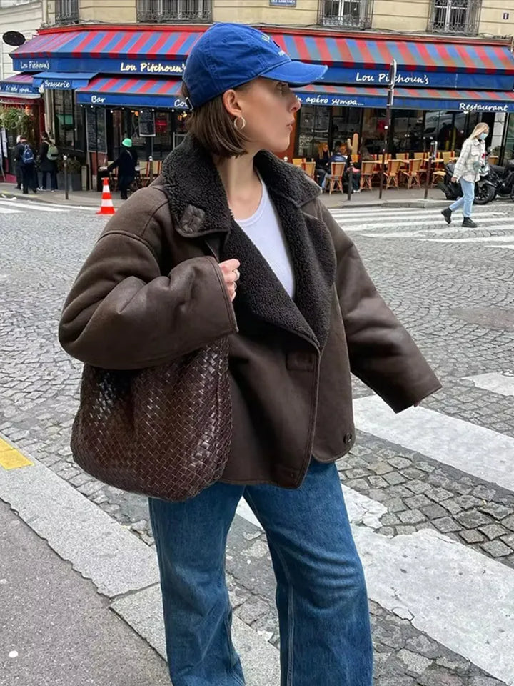 Cute oversized jacket with teddy lining