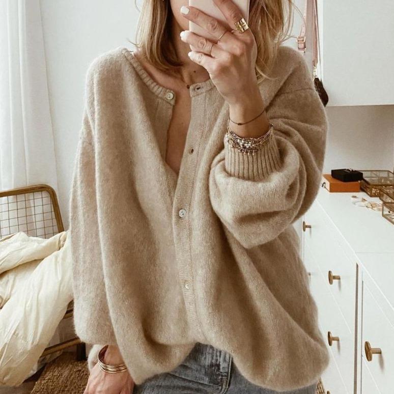 Women's - Cardigan - Soft Knit Comfort - Oversized  - Essential Black Layering Piece for Cosy Style