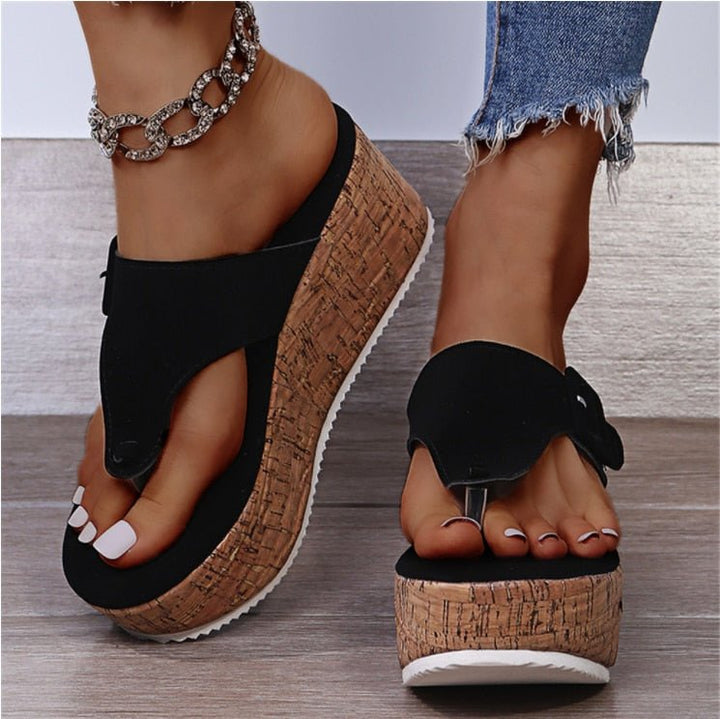 Toe sandals with cork heel